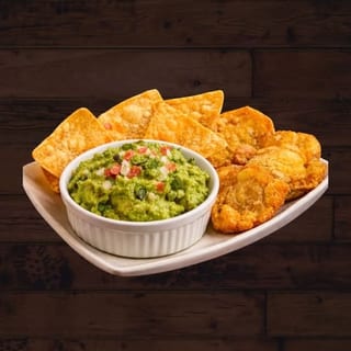 Guacamole con Tostones